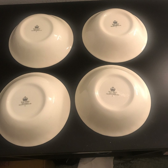 Royal Wessex Churchill Soup Bowls Set - Picture 2 of 2